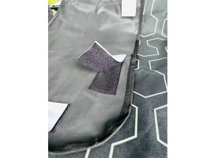 Фото 5 -  аксессуары в авто Senful Водонепроницаемый чехол для собак в машину, шестиугольники, черный