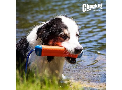 Фото 3 -  игрушки CHUCKIT Amphibious Bumper игрушка для собак АПОРТ НА РЕМНЕ