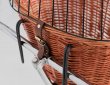 Фото 7 - велоаксессуары Trixie Bicycle Basket - Корзина с сеткой для крепления на руле велосипеда (2806)