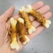 Фото 2 - лакомства Trixie Snack Chickies лакомство для собак КОСТОЧКА ЗАВЕРНУТАЯ В КУРИНУЮ ГРУДКУ (315911)